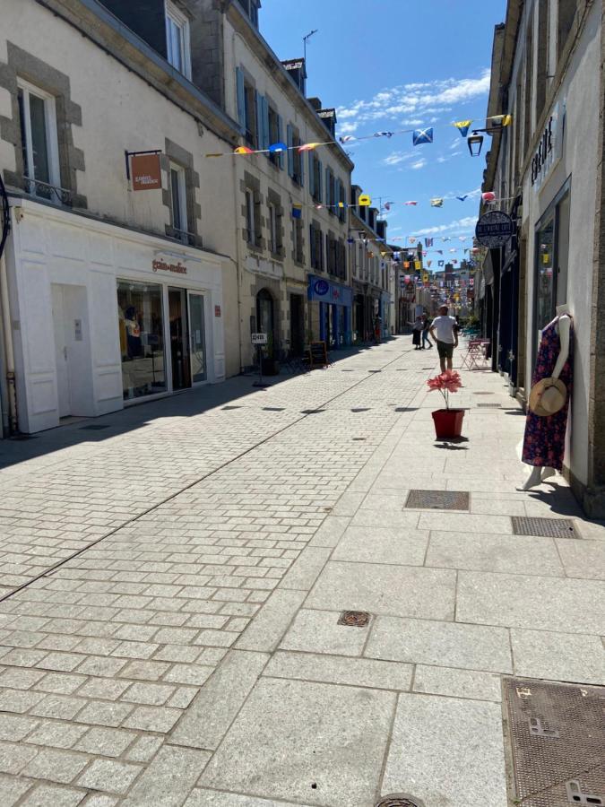 Votre Mini Maison En Plein Coeur Du Centre Ville -Terrasse - Et Parking Prive Sur Place Clos - Draps Et Menage Inclus Concarneau Dış mekan fotoğraf