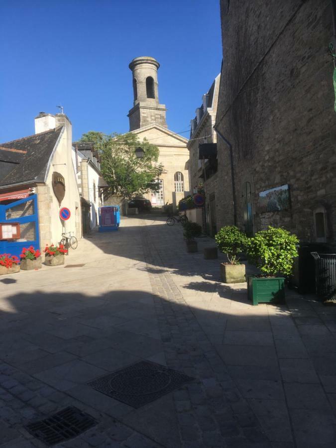 Votre Mini Maison En Plein Coeur Du Centre Ville -Terrasse - Et Parking Prive Sur Place Clos - Draps Et Menage Inclus Concarneau Dış mekan fotoğraf
