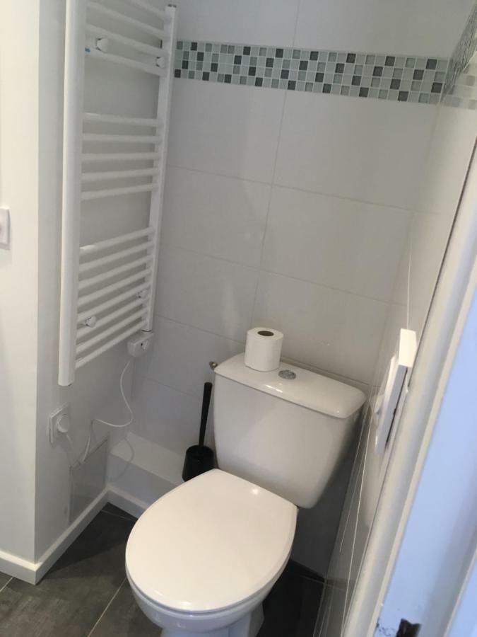 Votre Mini Maison En Plein Coeur Du Centre Ville -Terrasse - Et Parking Prive Sur Place Clos - Draps Et Menage Inclus Concarneau Dış mekan fotoğraf