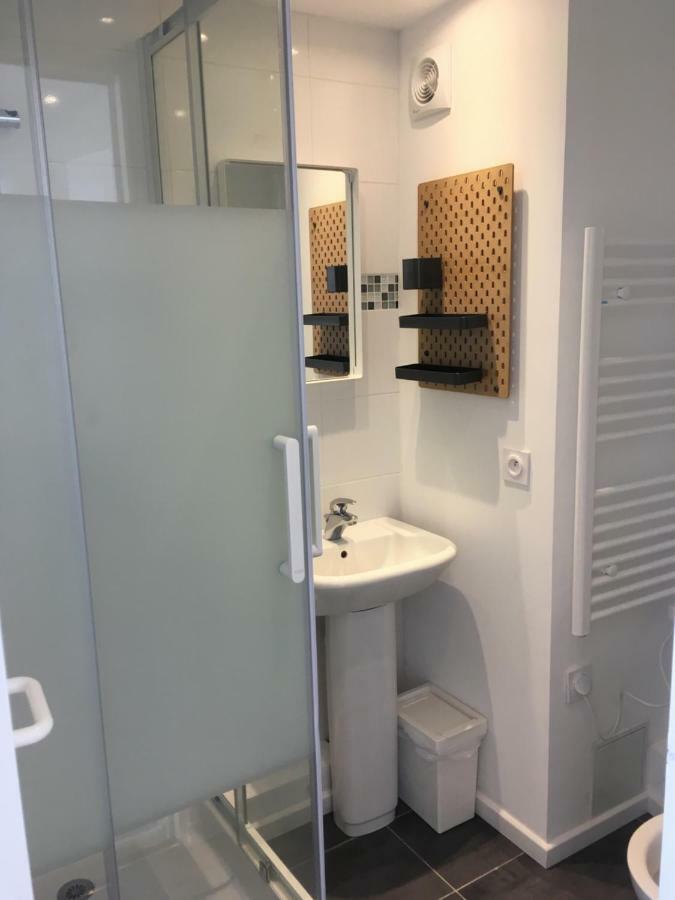 Votre Mini Maison En Plein Coeur Du Centre Ville -Terrasse - Et Parking Prive Sur Place Clos - Draps Et Menage Inclus Concarneau Dış mekan fotoğraf